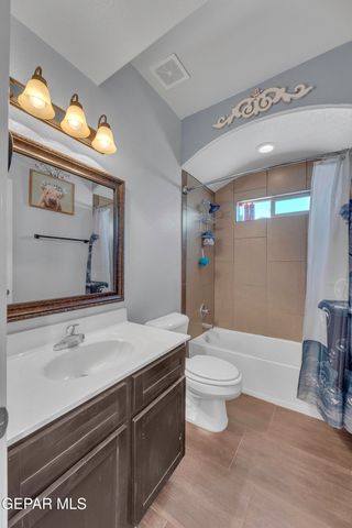 2165 WILLIAM WOOLVERTON, El Paso, TX 79938