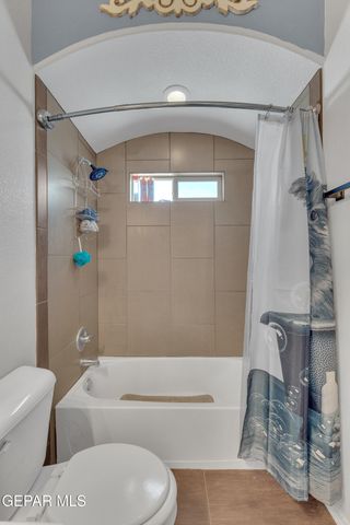 2165 WILLIAM WOOLVERTON, El Paso, TX 79938