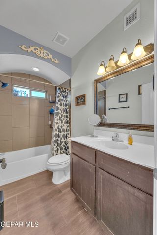 2165 WILLIAM WOOLVERTON, El Paso, TX 79938