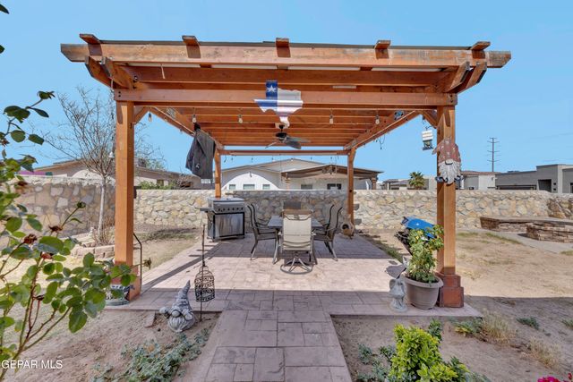 2165 WILLIAM WOOLVERTON, El Paso, TX 79938