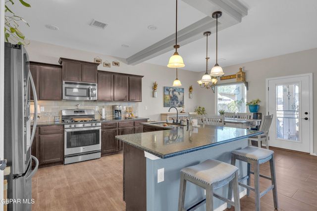 2165 WILLIAM WOOLVERTON, El Paso, TX 79938