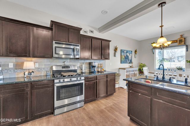 2165 WILLIAM WOOLVERTON, El Paso, TX 79938