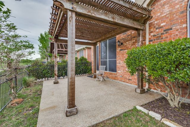 2212 Stone Creek Drive, Mckinney, TX 75072