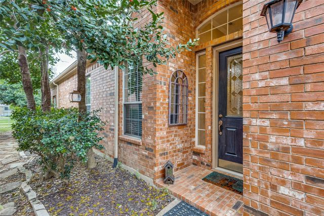 2212 Stone Creek Drive, Mckinney, TX 75072