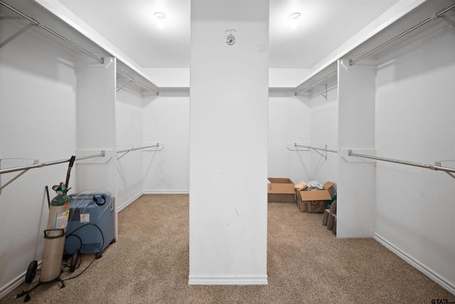 14381 Cedarwood Cir, Tyler, TX 75703