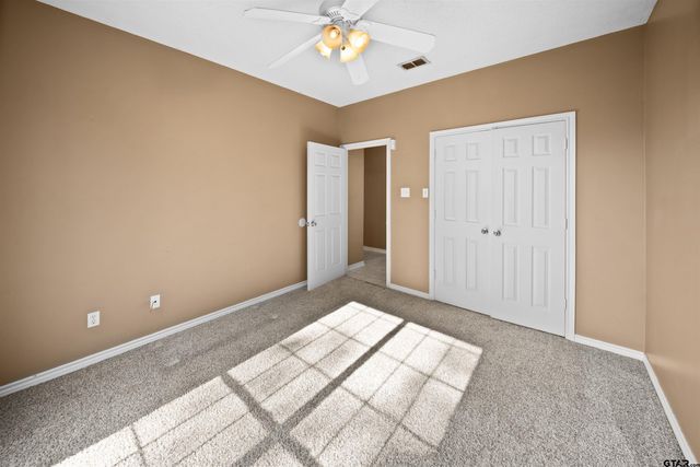 14381 Cedarwood Cir, Tyler, TX 75703