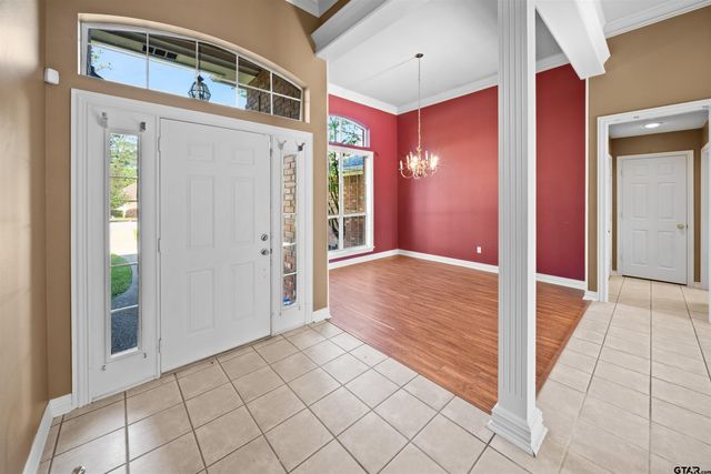 14381 Cedarwood Cir, Tyler, TX 75703