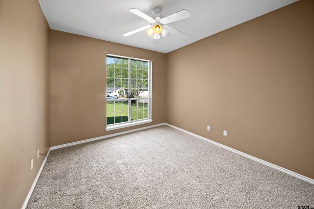 14381 Cedarwood Cir, Tyler, TX 75703