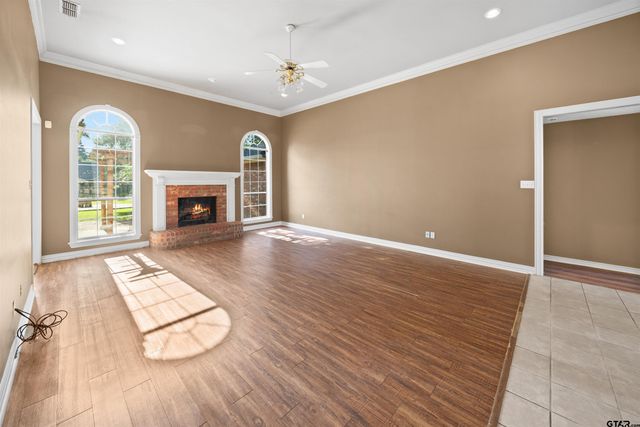 14381 Cedarwood Cir, Tyler, TX 75703