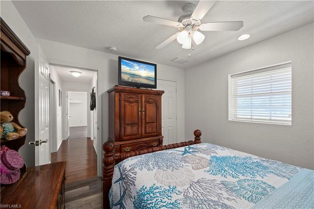 569 Rio Vista AVE, Punta Gorda, FL 33982
