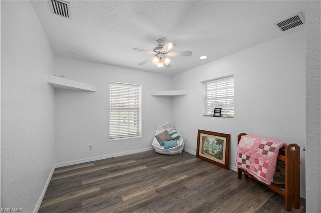 569 Rio Vista AVE, Punta Gorda, FL 33982