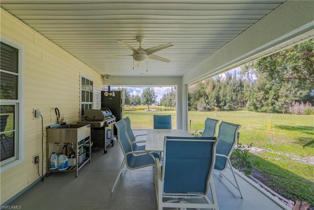569 Rio Vista AVE, Punta Gorda, FL 33982