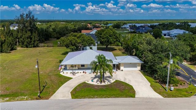 569 Rio Vista AVE, Punta Gorda, FL 33982