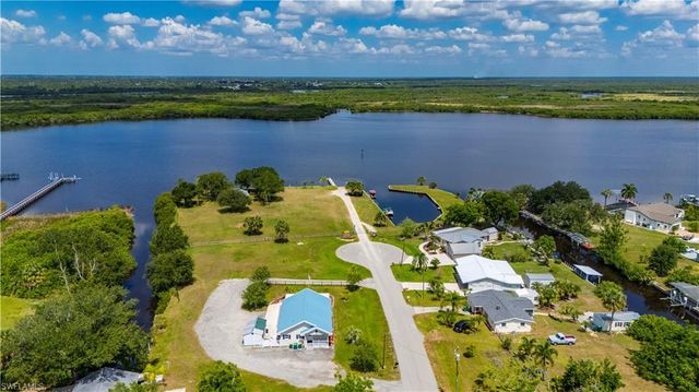 569 Rio Vista AVE, Punta Gorda, FL 33982