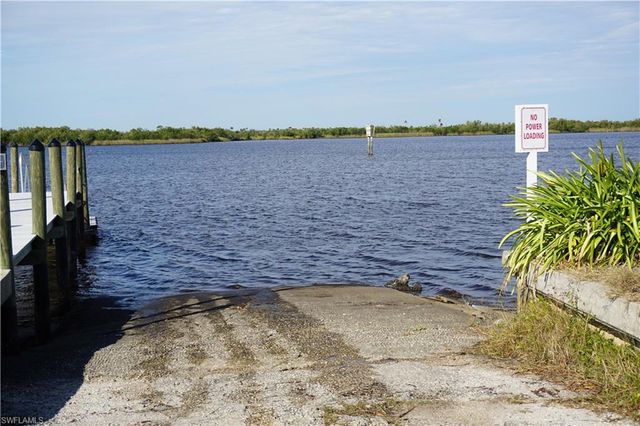 569 Rio Vista AVE, Punta Gorda, FL 33982