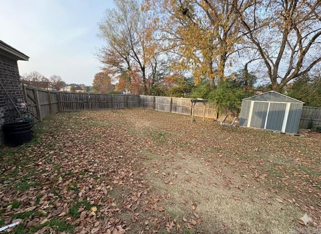 2700 Ridgewood Road, Searcy, AR 72143