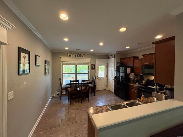 2700 Ridgewood Road, Searcy, AR 72143