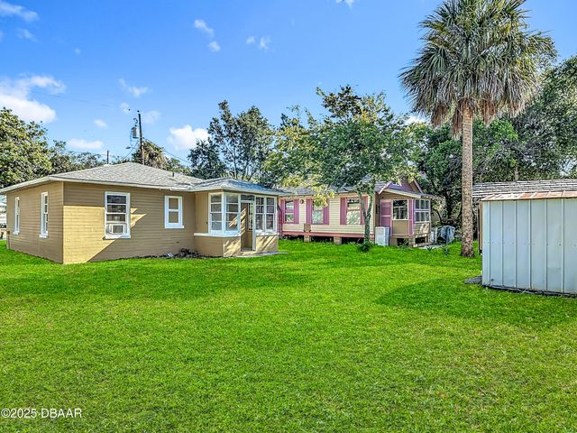 215 North Street, Daytona Beach, FL 32114