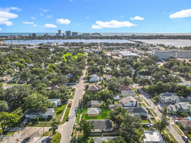 215 North Street, Daytona Beach, FL 32114