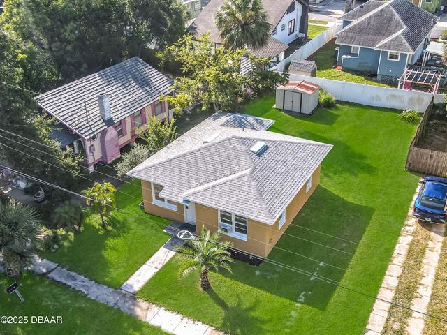 215 North Street, Daytona Beach, FL 32114
