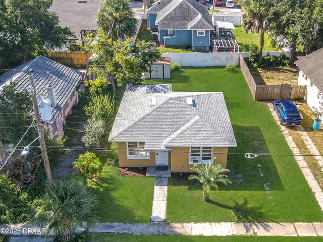 215 North Street, Daytona Beach, FL 32114