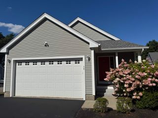 50 Hollow Ridge Drive, Nashua, NH 03062