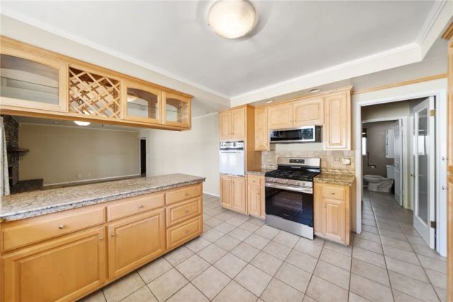 1330 Eaton, Hemet, CA 92543