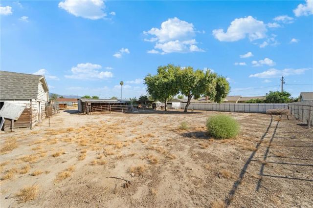 1330 Eaton, Hemet, CA 92543
