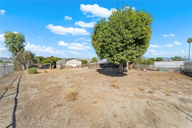 1330 Eaton, Hemet, CA 92543