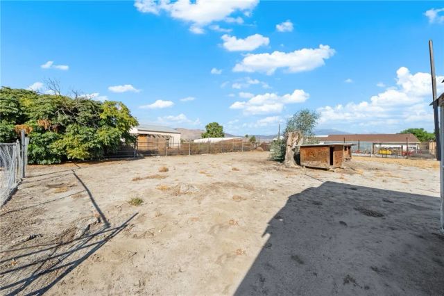 1330 Eaton, Hemet, CA 92543