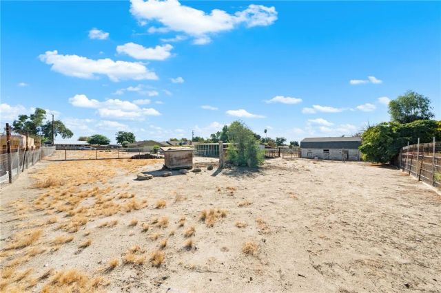 1330 Eaton, Hemet, CA 92543