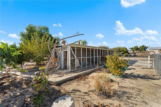1330 Eaton, Hemet, CA 92543