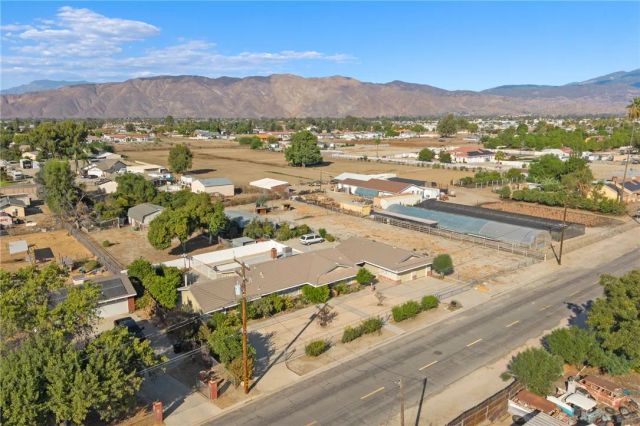 1330 Eaton, Hemet, CA 92543