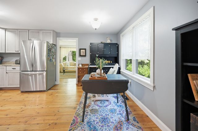 89 North Road, Sandown, NH 03873