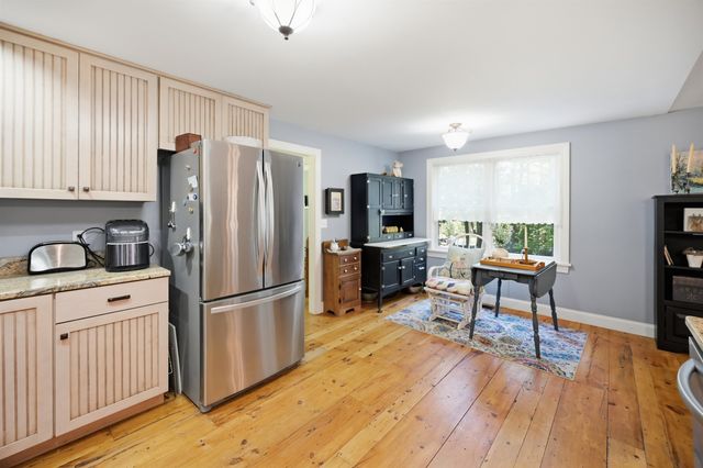 89 North Road, Sandown, NH 03873