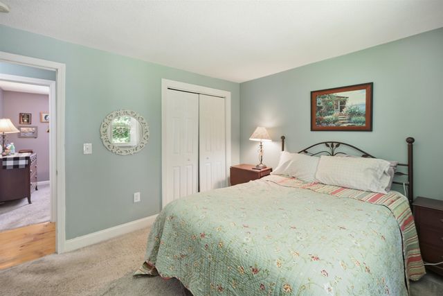 89 North Road, Sandown, NH 03873