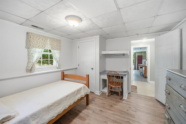 89 North Road, Sandown, NH 03873