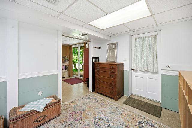89 North Road, Sandown, NH 03873
