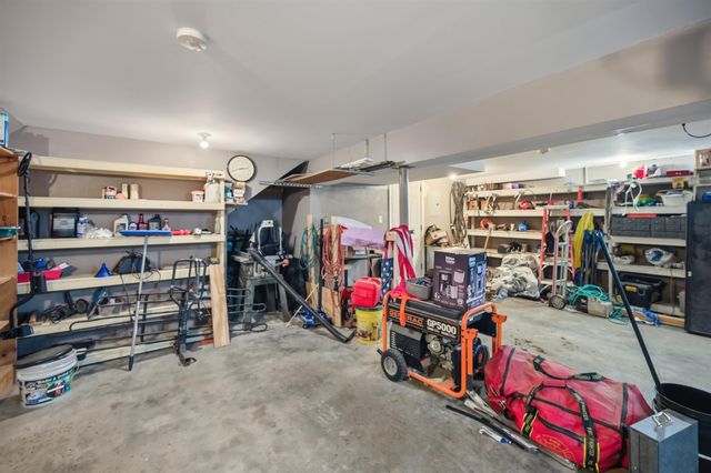 89 North Road, Sandown, NH 03873