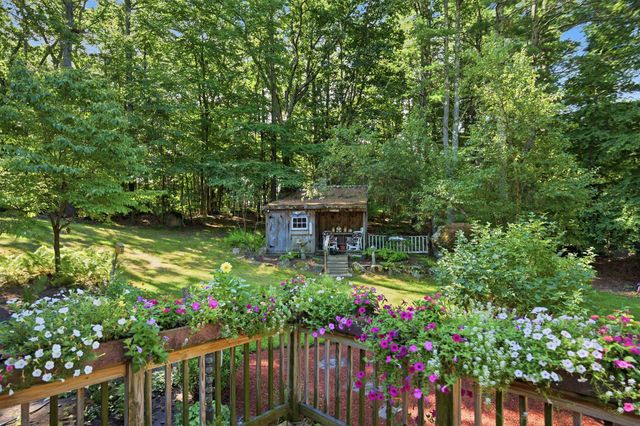 89 North Road, Sandown, NH 03873