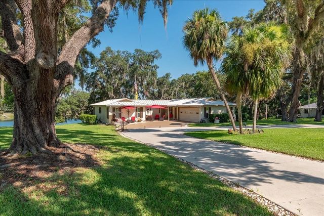 10522 SE 146TH TERRACE ROAD, Ocklawaha, FL 32179