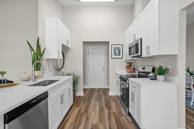 1046 ALMONDWOOD DRIVE, Trinity, FL 34655