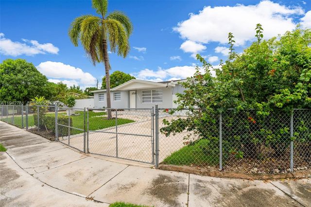 15805 SW 300th Ter, Homestead, FL 33033