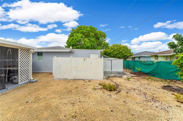 15805 SW 300th Ter, Homestead, FL 33033