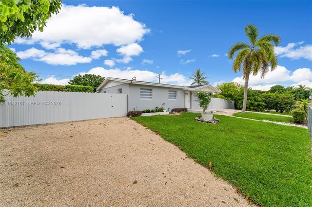 15805 SW 300th Ter, Homestead, FL 33033