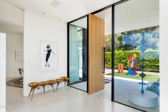 590 Haynes Avenue, Beverly Hills, CA 90210