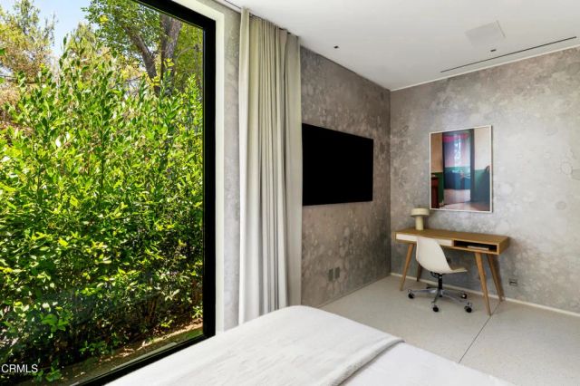 590 Haynes Avenue, Beverly Hills, CA 90210