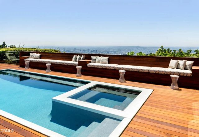 590 Haynes Avenue, Beverly Hills, CA 90210