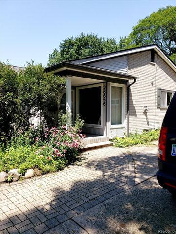 26656 Rouge River Dr Drive, Dearborn Heights, MI 48127