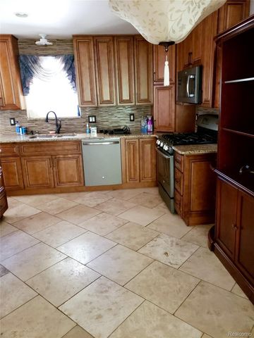 26656 Rouge River Dr Drive, Dearborn Heights, MI 48127